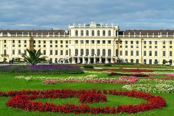 Schonbrunn Palace vs Belvedere Museum