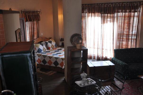 AREQU Guest House