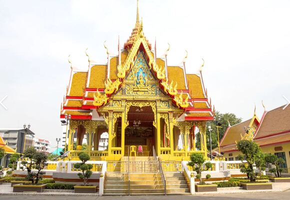 Wat Maha But Temple - Mae Nak Shrine