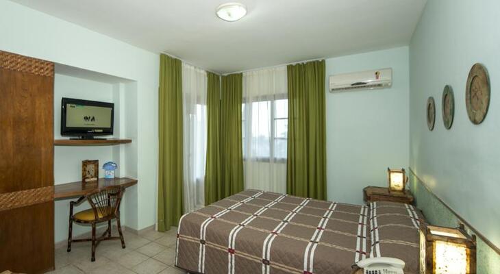Divi-Divi Praia Hotel