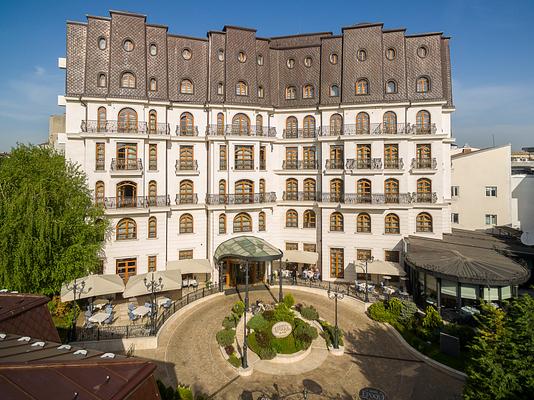 Epoque Hotel Relais & Chateaux