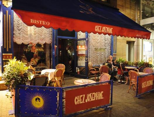Chez Josephine