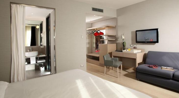 Hotel Adriano