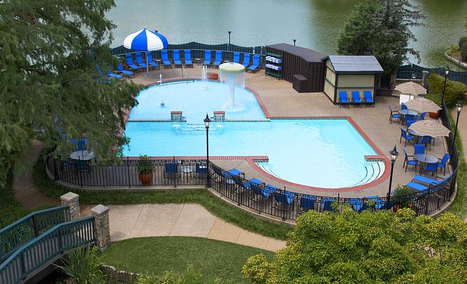 Sheraton Westport Chalet Hotel St. Louis