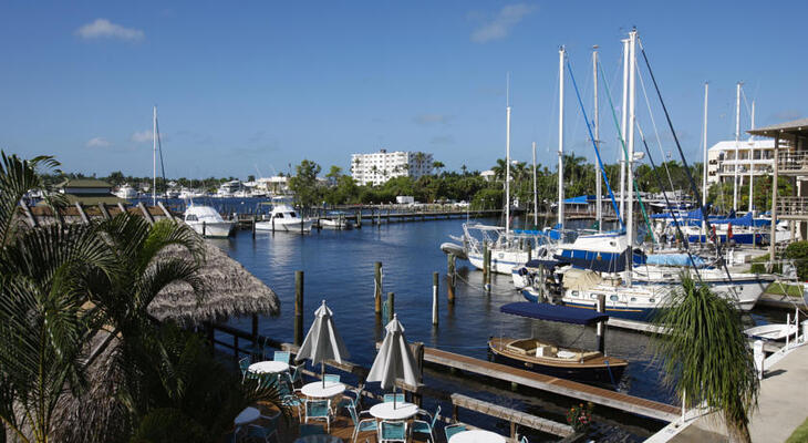 Cove Inn on Naples Bay