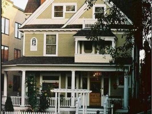 Crescent Lily Inn