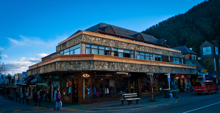 Adventure Queenstown Hostel