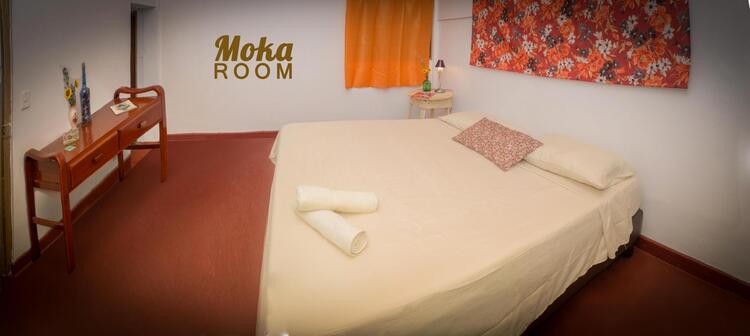 La Casa Cafe Guesthouse