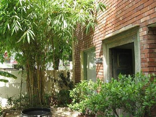 G - 49 Bed & Breakfast