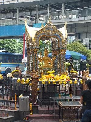 Erawan Shrine (Thao Mahaprom Shrine)