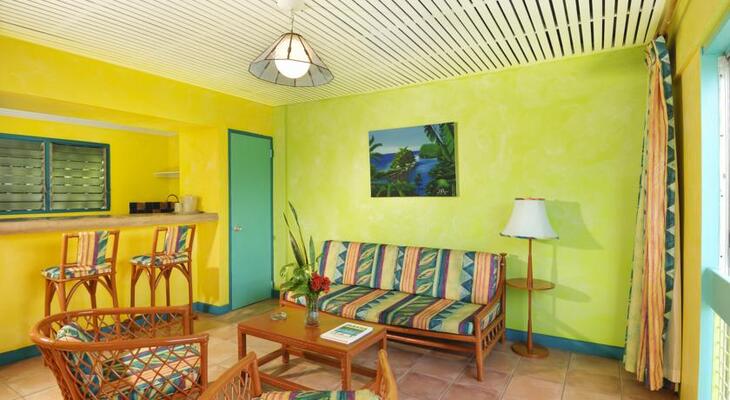 Doctors Cave Beach Hotel