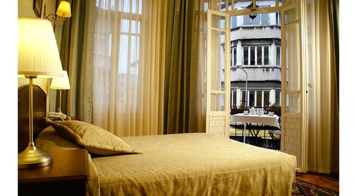 Uyan Hotel