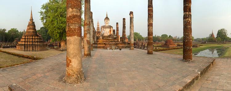 Wat Mahathat Yuwaratrangsarit