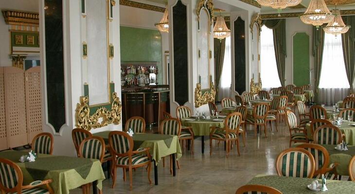 Warsaw Hotel