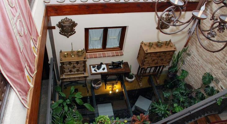 Hostal Casa de Cisneros