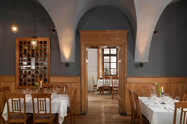 Farina Restaurant