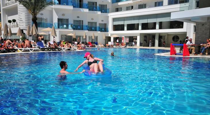 Blue Bay Platinum Hotel