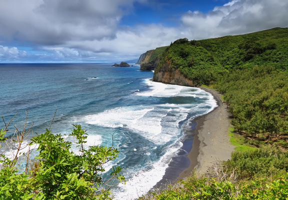 Pololu Valley Lookout