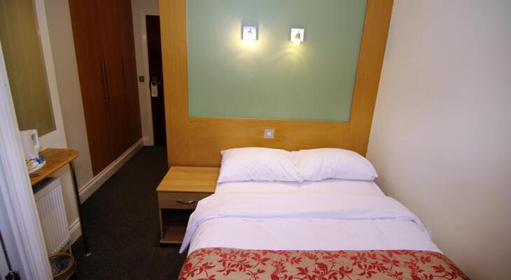 Westbury Hotel Kensington