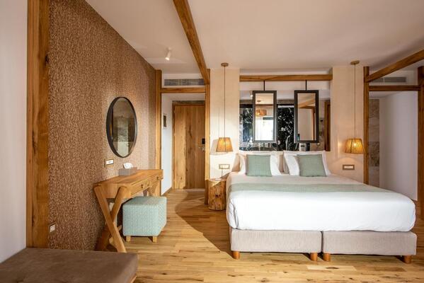 Stella Island Luxury Resort & Spa