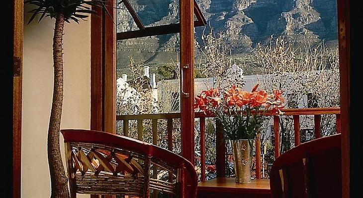 Ikhaya Lodge