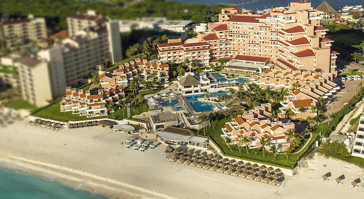 Wyndham Grand Cancun All Inclusive Resort & Villas