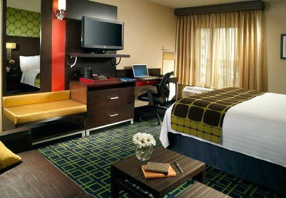 Fairfield Inn & Suites Washington, DC / Downtown