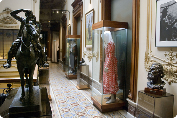 Museo del Gaucho y de la Moneda