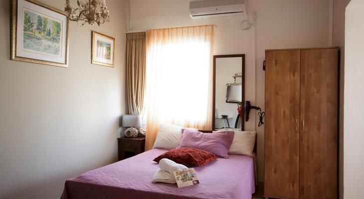 Loui Hotel