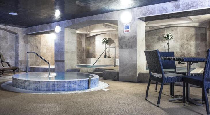 The Richmond Apart-Hotel