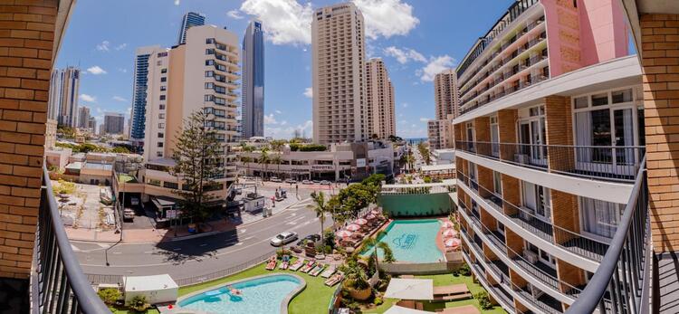 Bunk Surfers Paradise