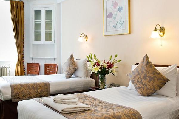 Astor Court Hotel