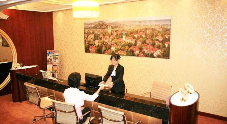 Oceanwide Elite Hotel