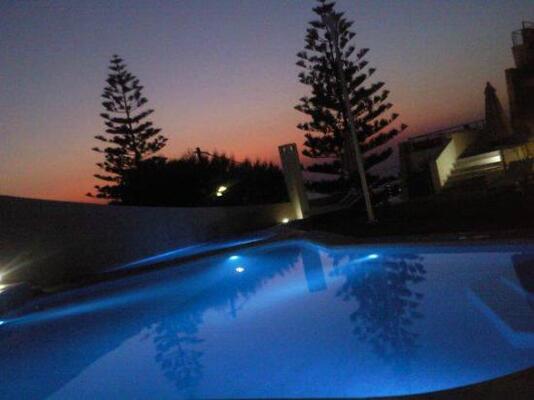 Macaris Suites & Spa