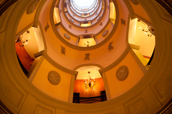 L'Hotel