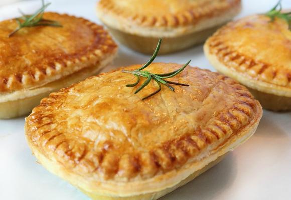 Panbury's Double Crust Pies