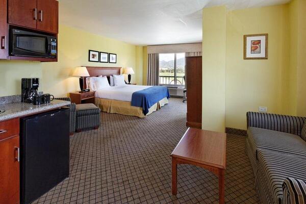 Holiday Inn Express & Suites Trincity Trinidad Airport