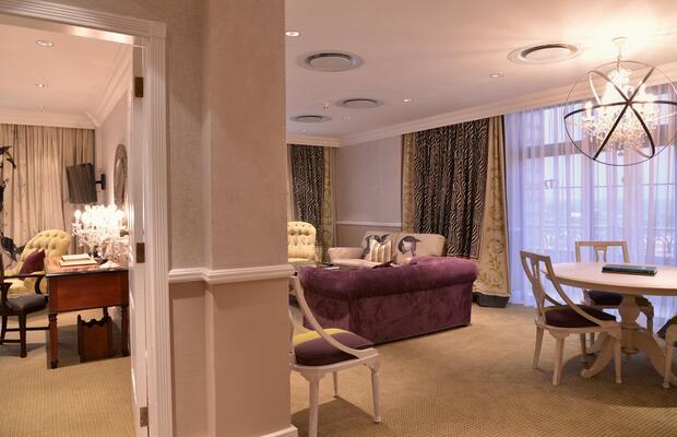 Meikles Hotel