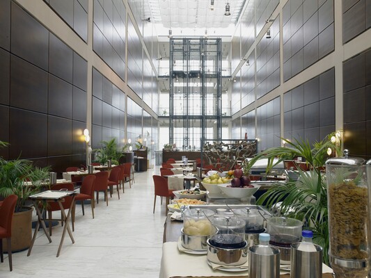 DoubleTree By Hilton Turin Lingotto