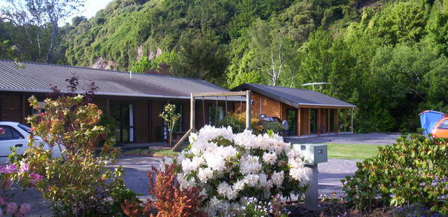 Leith Valley Holiday Park & Motels