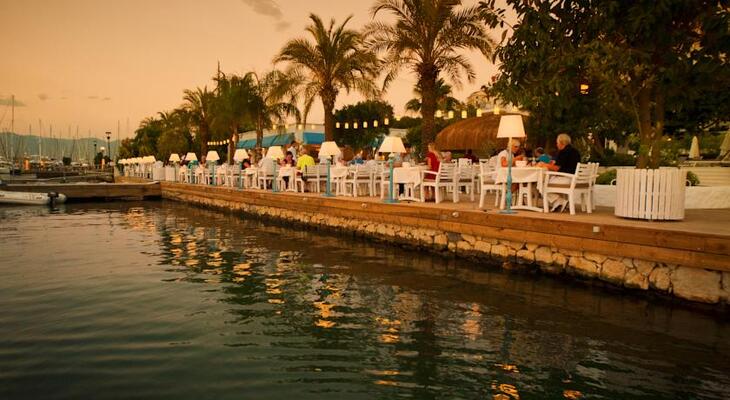 Yacht Classic Hotel