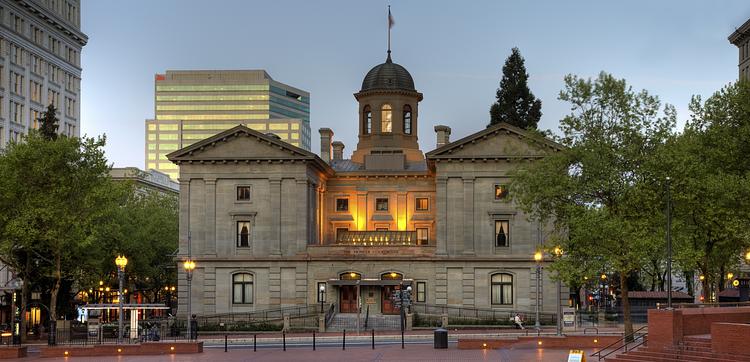 Pioneer Courthouse Square