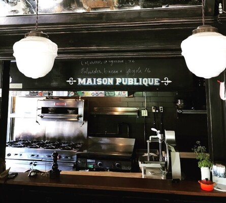 Maison Publique