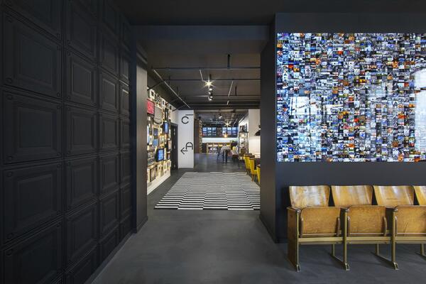 Zoom Hotel