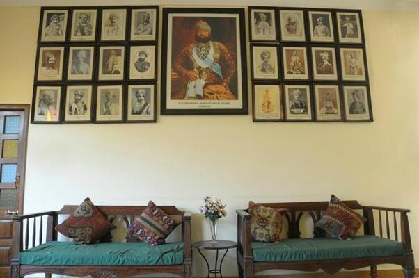 Haveli Inn Pal