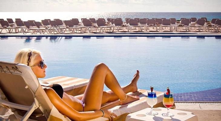Crown Paradise Club Cancun