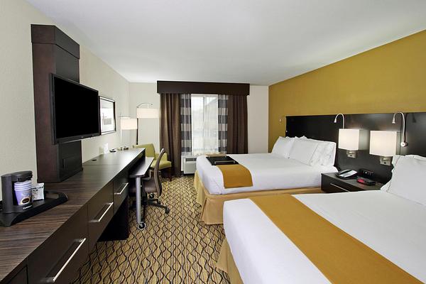 Holiday Inn Express & Suites Colorado Springs-First & Main, an IHG hotel