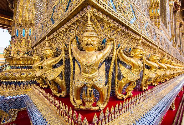 Temple of the Emerald Buddha (Wat Phra Kaew)