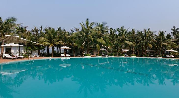 Lang Co Beach Resort