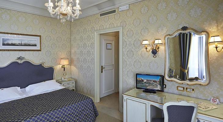 Hotel Antiche Figure